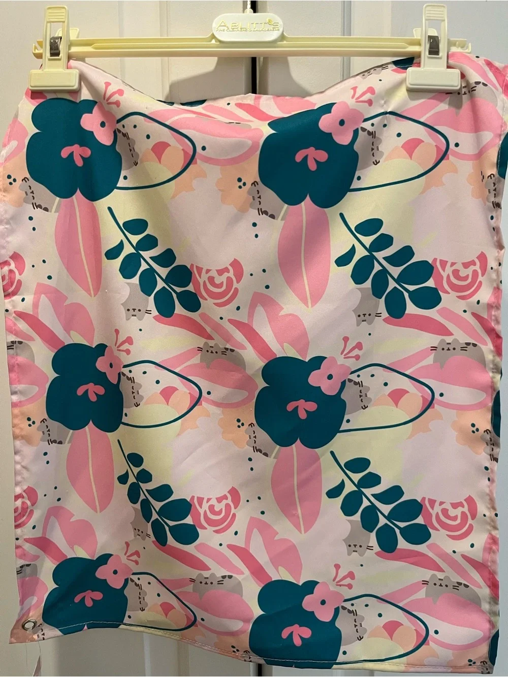 Pusheen Mini Wall Tapestry - Pink & Teal Floral